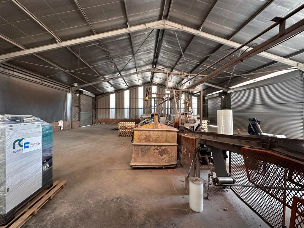 4105  m² Industrial space in Roodekop photo number 9