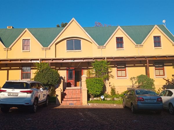 151  m² Commercial space