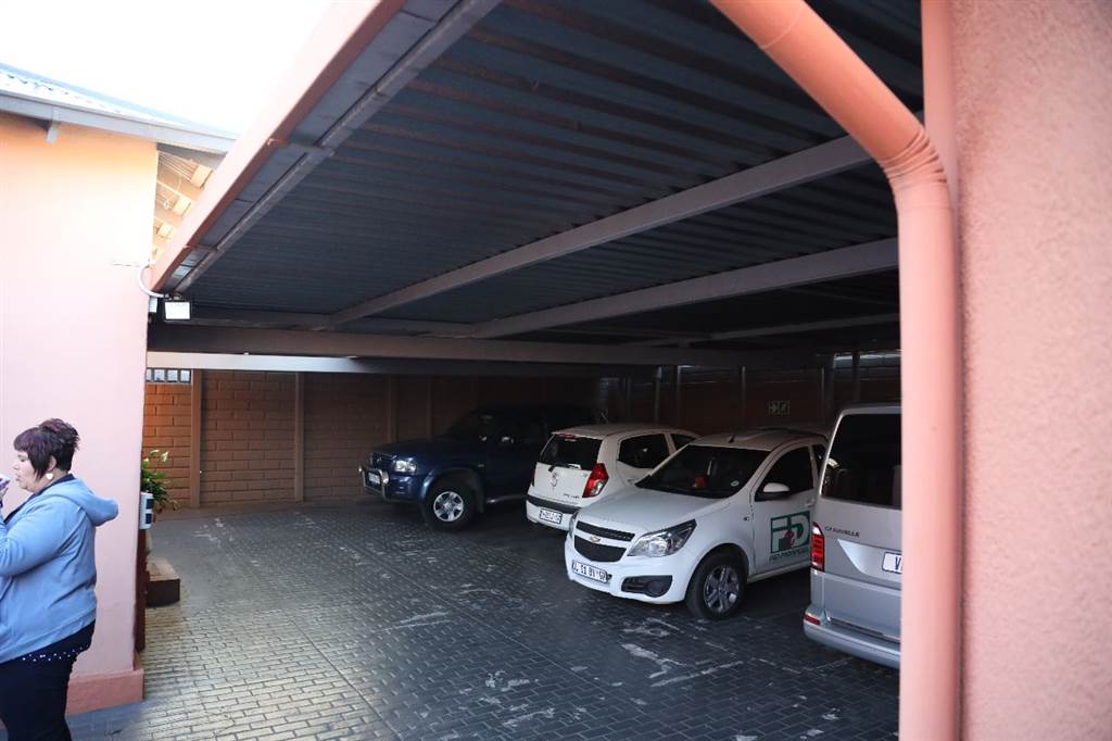 1  m² Commercial space in Alberton photo number 19