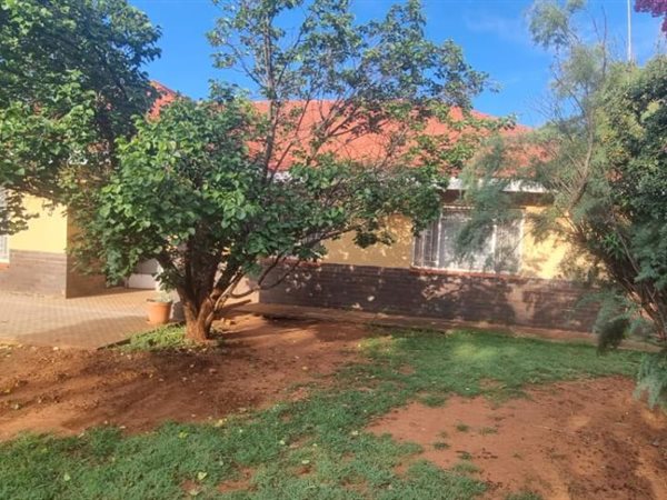 3 Bedroom House 3 Bedroom House