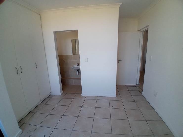 3 Bed Apartment in Somerset West Central photo number 17