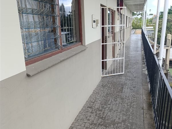 2 Bedroom House 2 Bedroom House