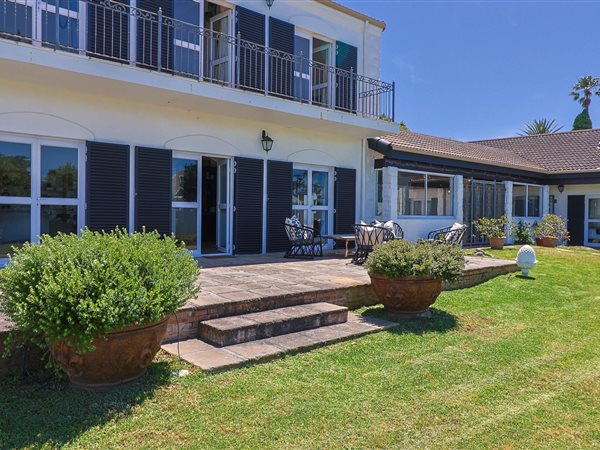 6 Bed House in Eastcliff