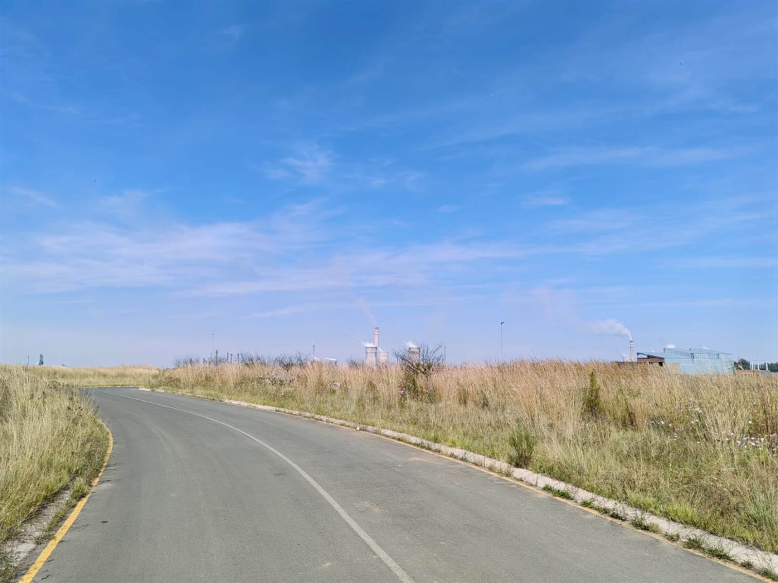 1876 m² Land available in Secunda photo number 3