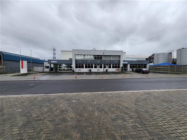 3 258  m² Industrial space