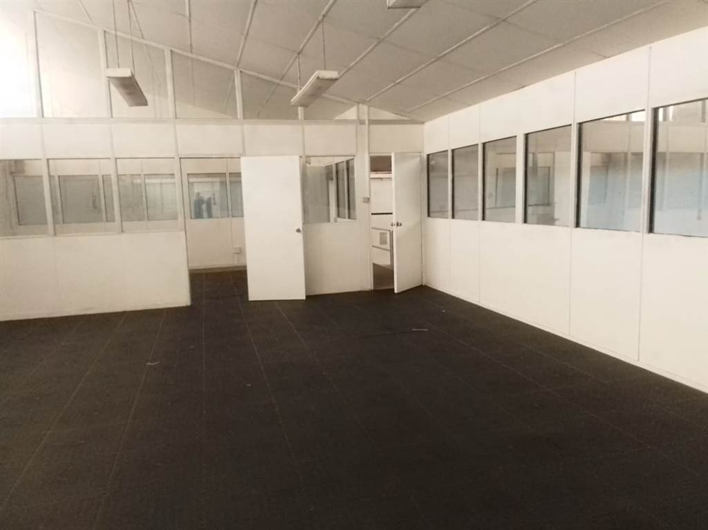 496  m² Commercial space in Parow Valley photo number 6