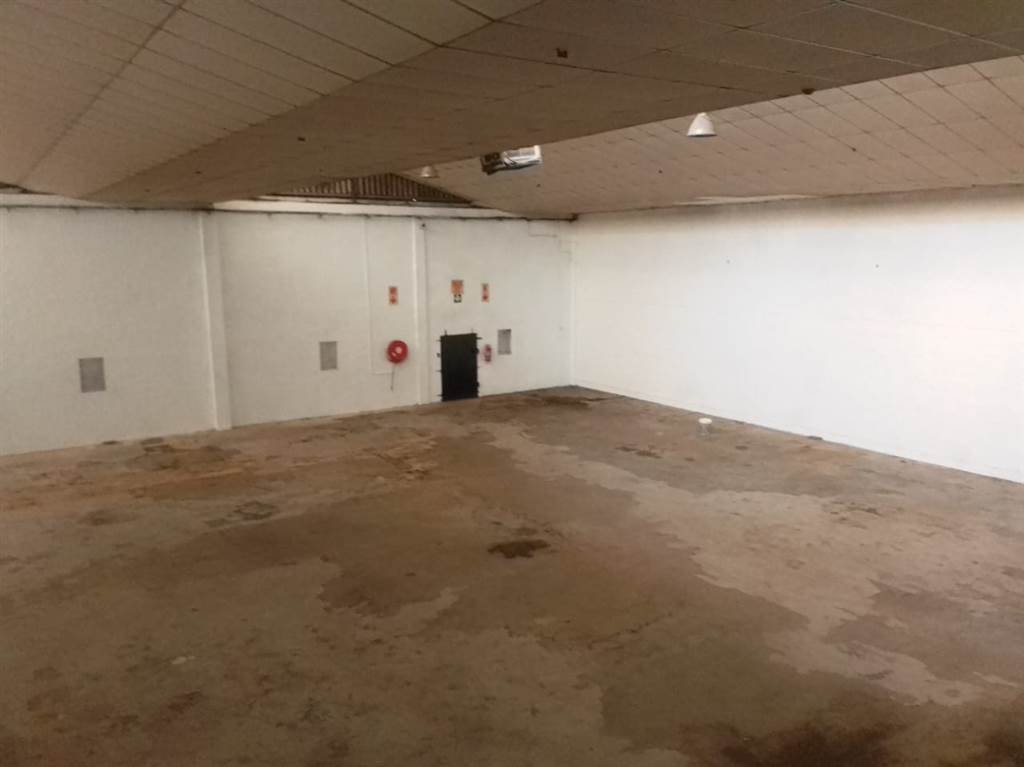 496  m² Commercial space in Parow Valley photo number 5