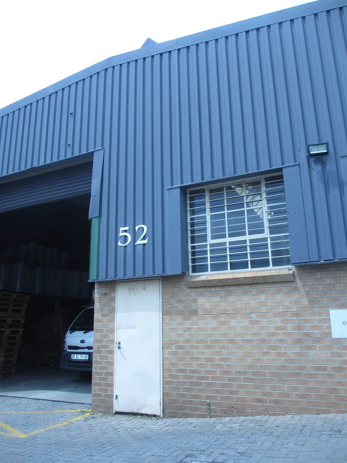 513  m² Industrial space in Kya Sands photo number 1