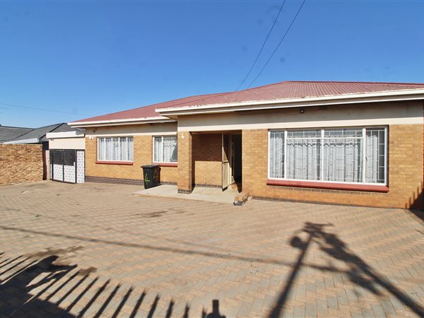 3 Bed House