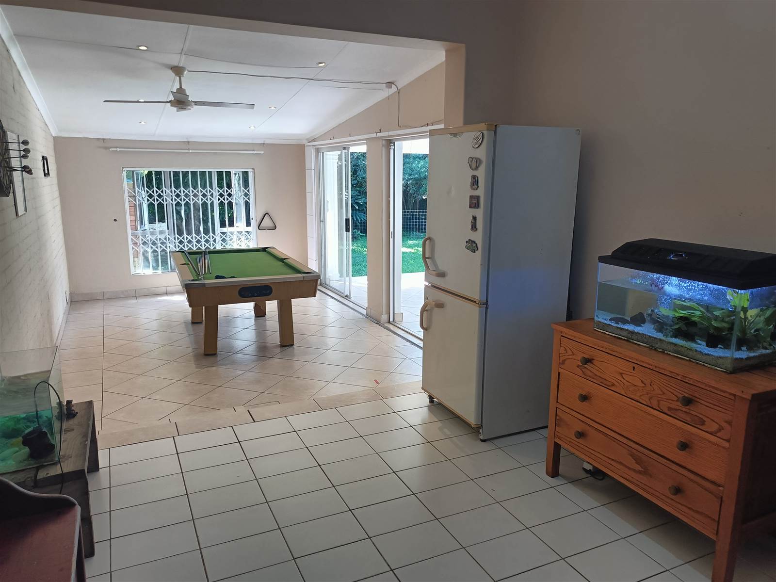 4 Bed House in Blythedale Beach photo number 16