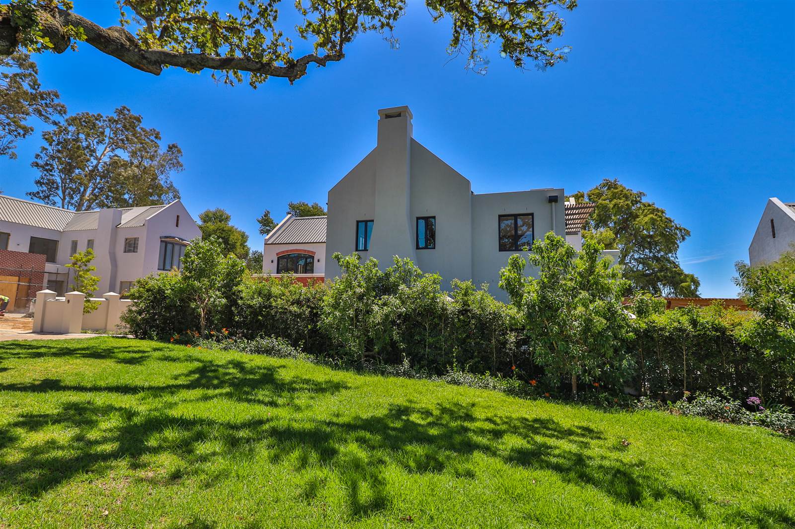 4 Bed House in Paradyskloof photo number 6