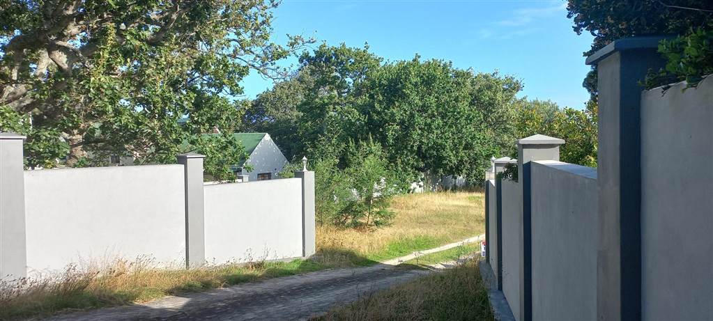 2316 m² Land available in Onrus photo number 1