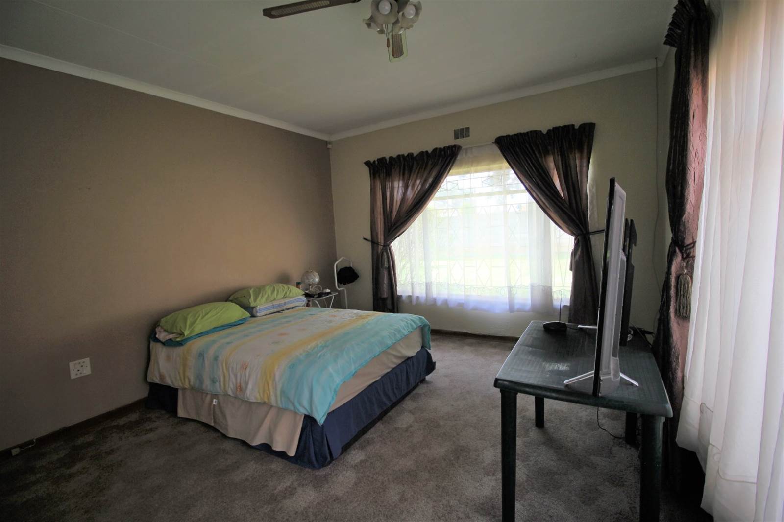 4 Bed House in Northmead photo number 22