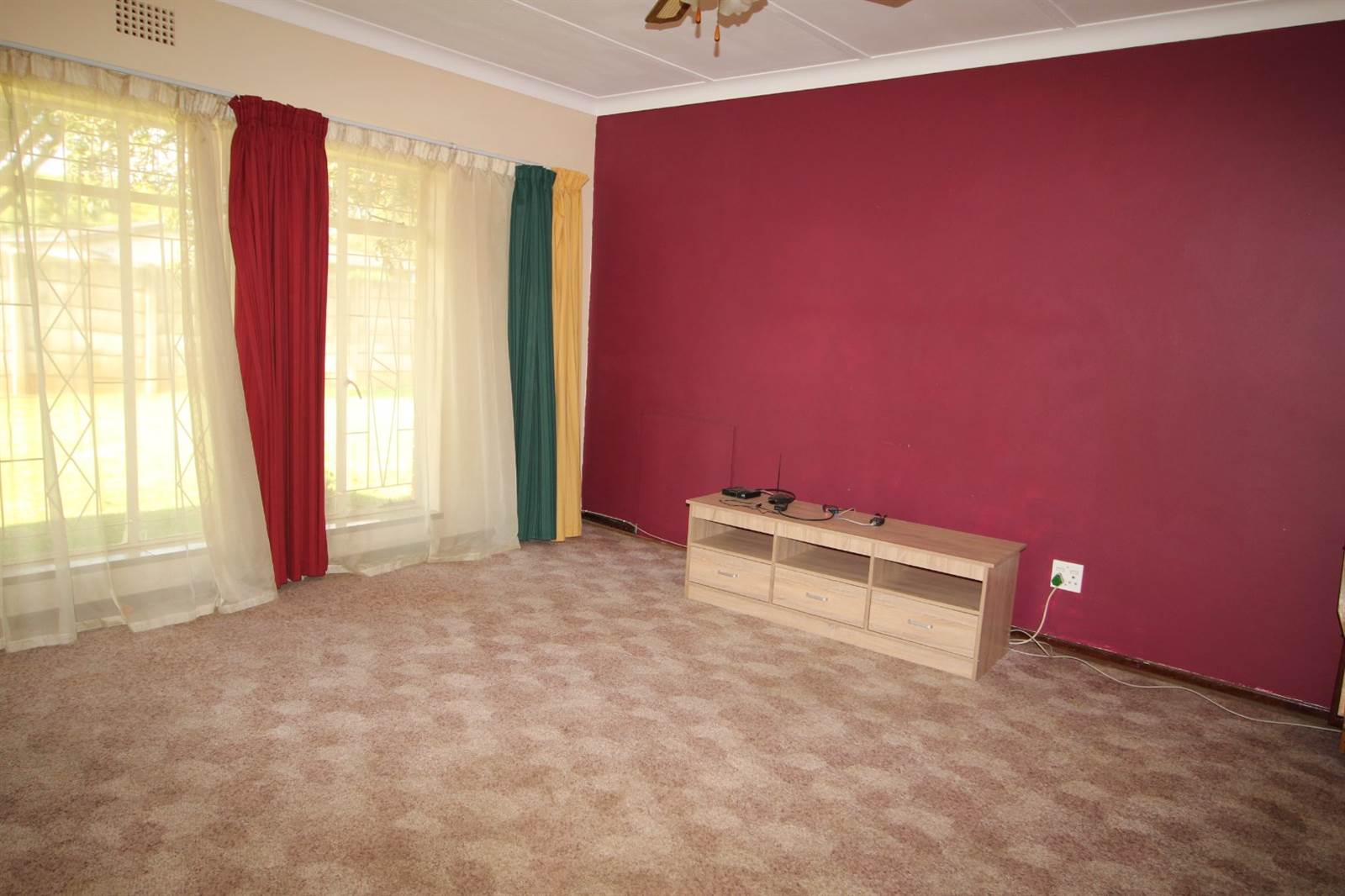4 Bed House in Northmead photo number 5