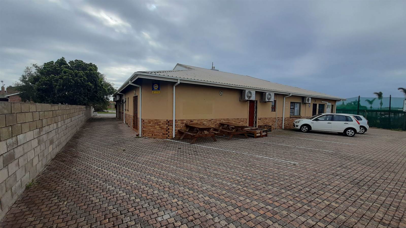 400  m² Commercial space in Jeffreys Bay photo number 4