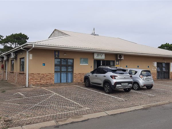 400  m² Commercial space in Jeffreys Bay