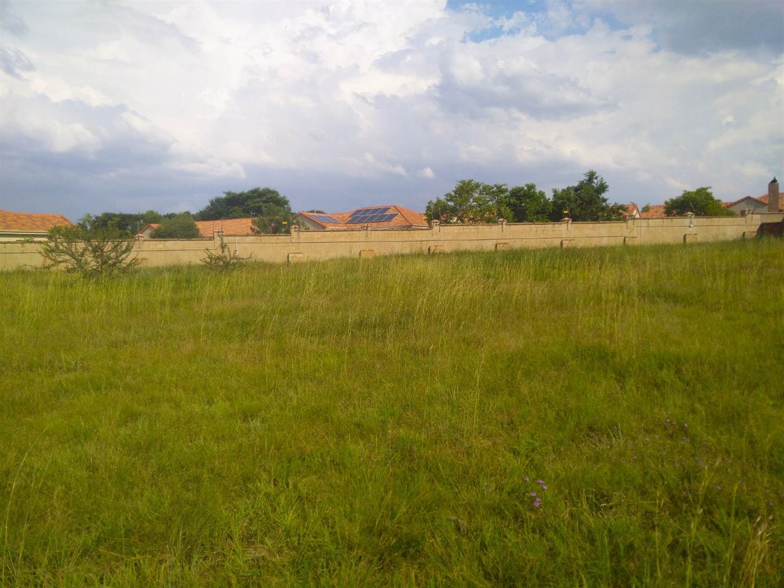 897 m² Land available in Silverwoods Country Estate photo number 4