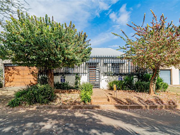 2 Bedroom House 2 Bedroom House