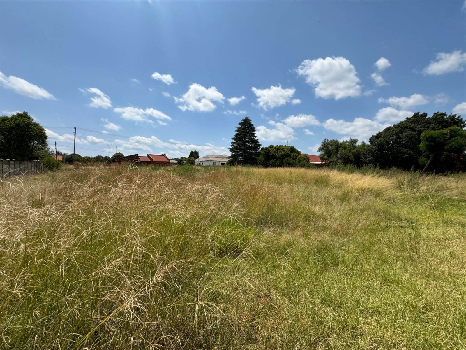 1617 m² Land available in Koster photo number 2