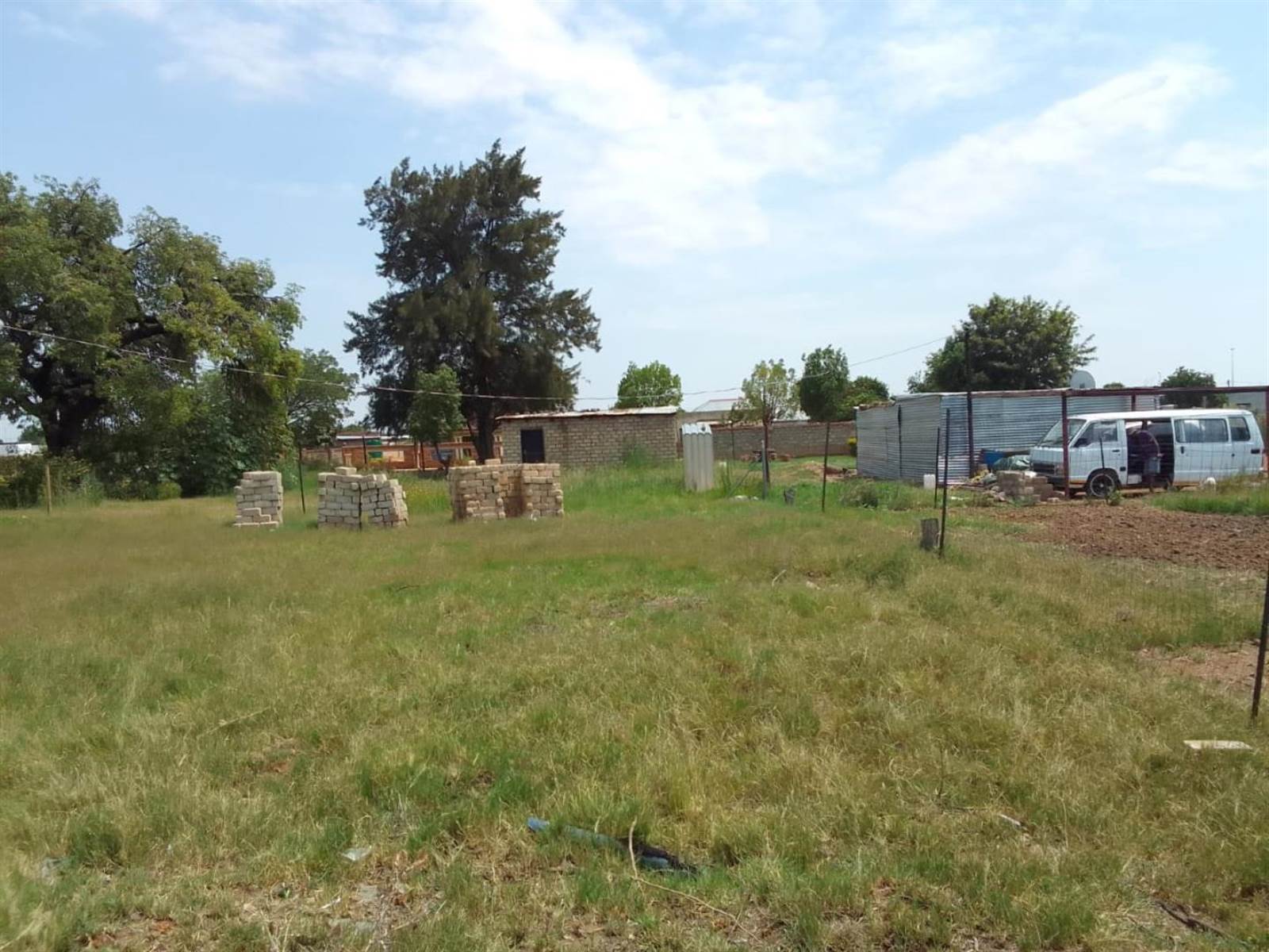 1800 m² Land available in Hammanskraal photo number 11