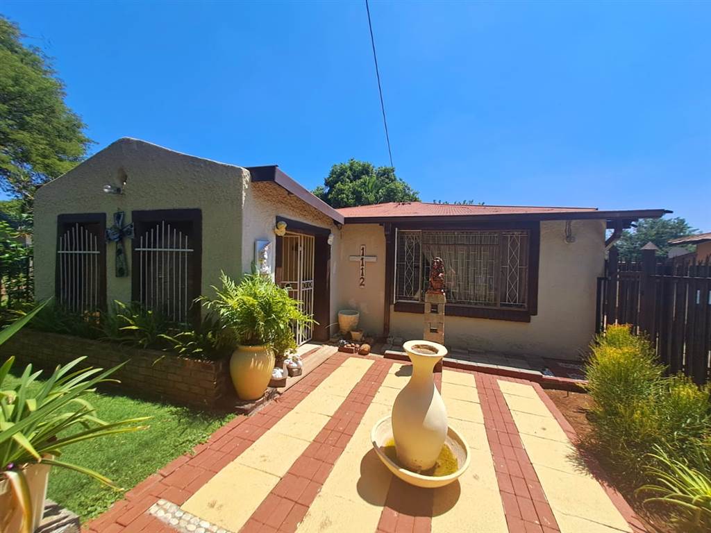 3 Bed House in Booysens photo number 1