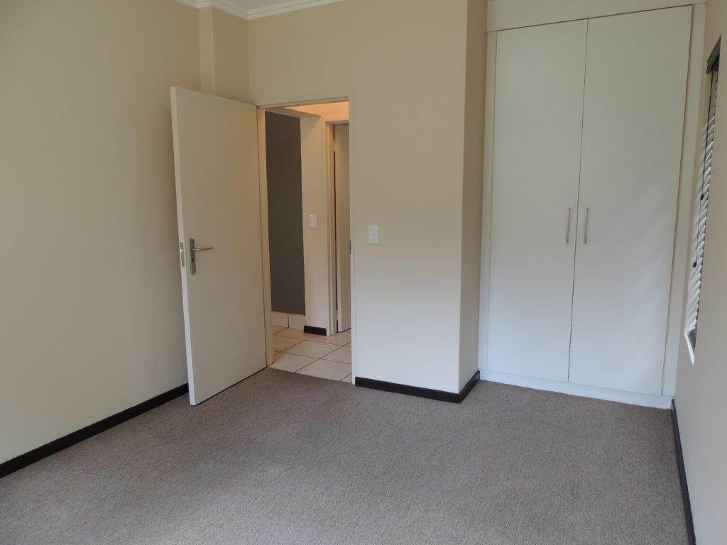 1 Bed Townhouse in Bryanston photo number 5