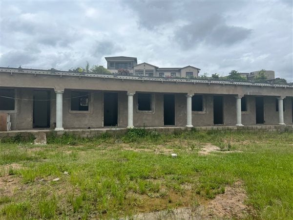 8 Bedroom House 8 Bedroom House