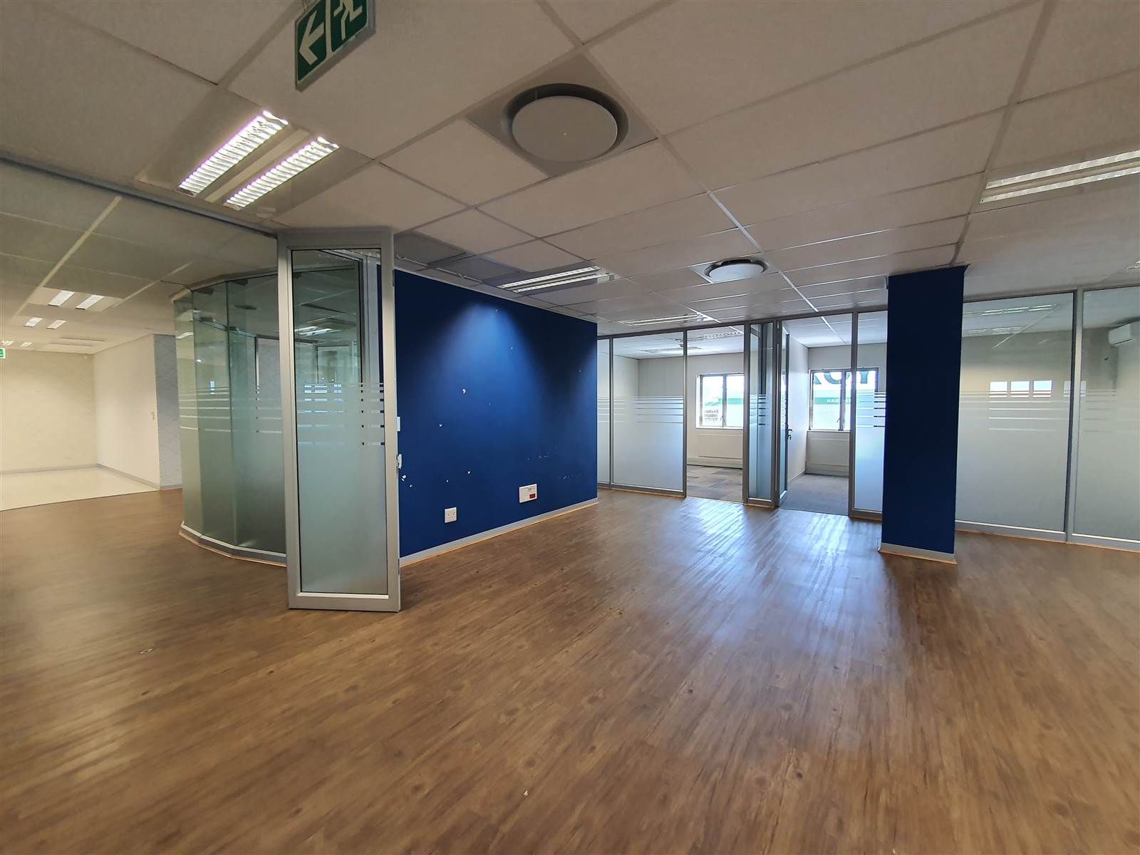 340  m² Commercial space in Greenstone Hill photo number 13
