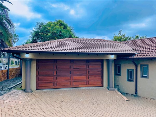 3 Bedroom House 3 Bedroom House