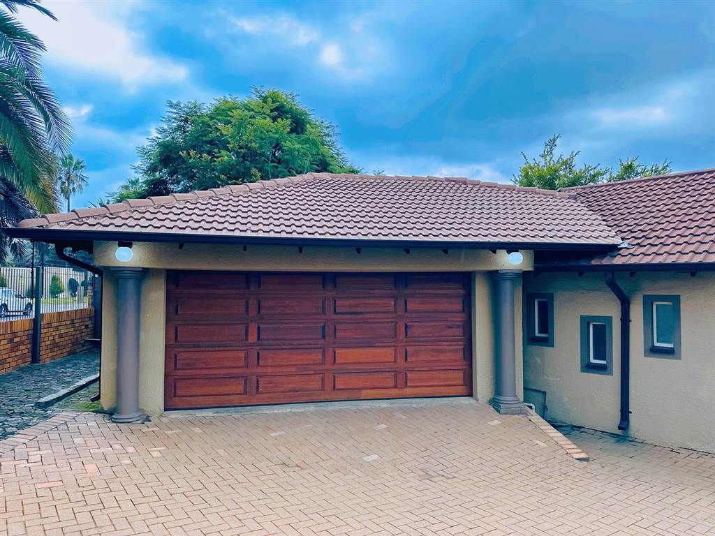 3 Bedroom House 3 Bedroom House