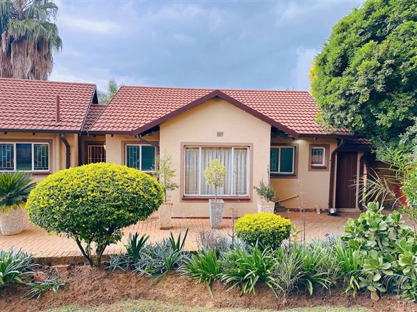 3 Bedroom House 3 Bedroom House
