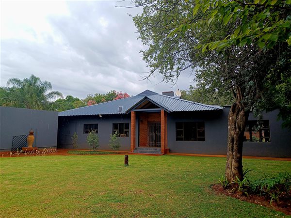 4 Bed House in Mookgophong (Naboomspruit)