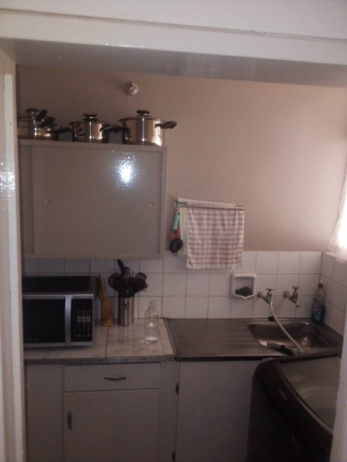 1 Bed Flat in Gezina photo number 11