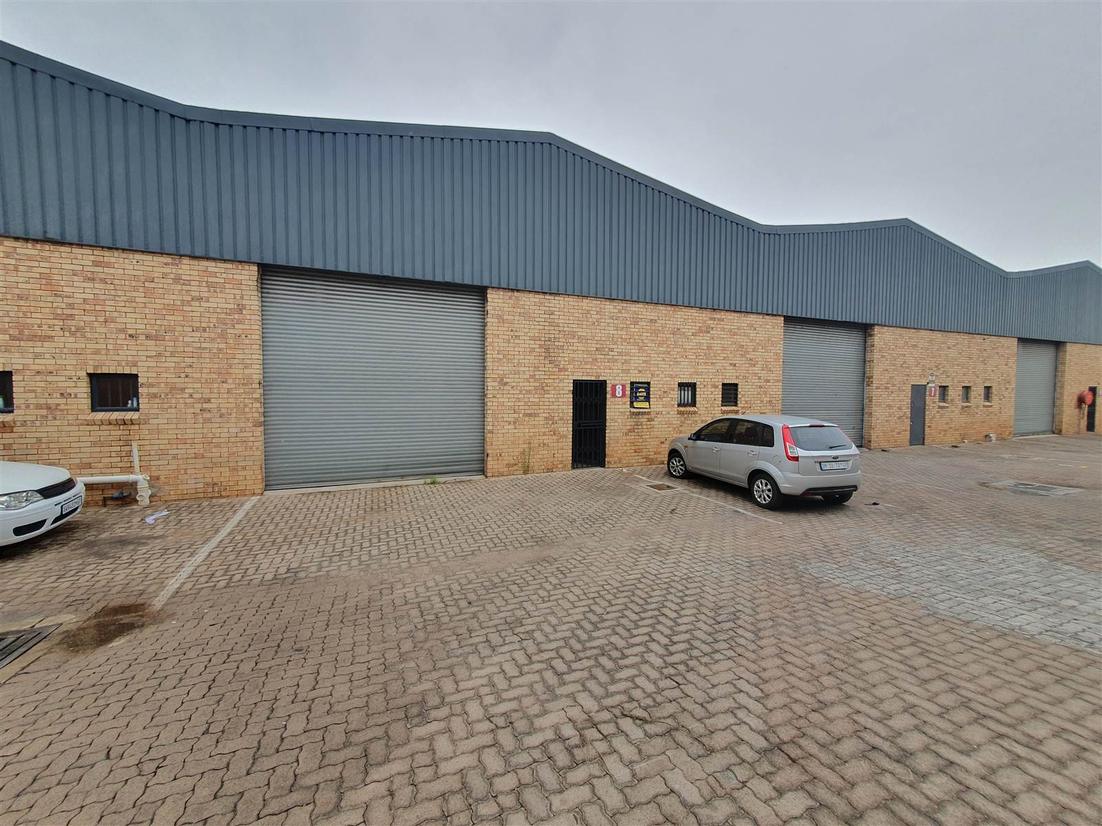 460  m² Industrial space in Ormonde photo number 1