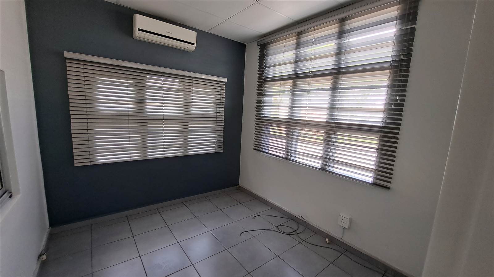 350  m² Commercial space in Richards Bay Central photo number 13