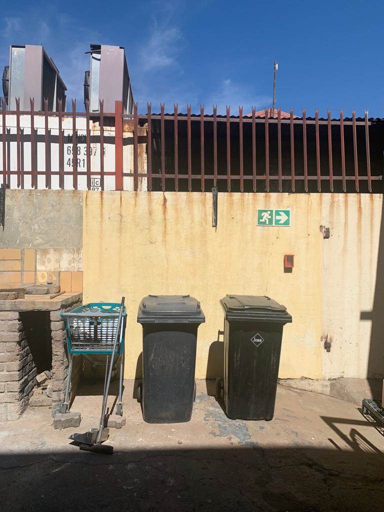 Commercial space in Upington photo number 16