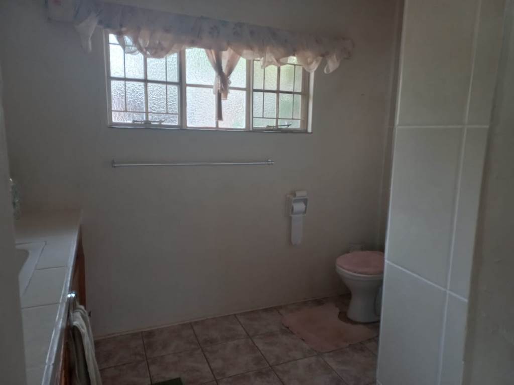 4 Bed House in Thabazimbi photo number 19