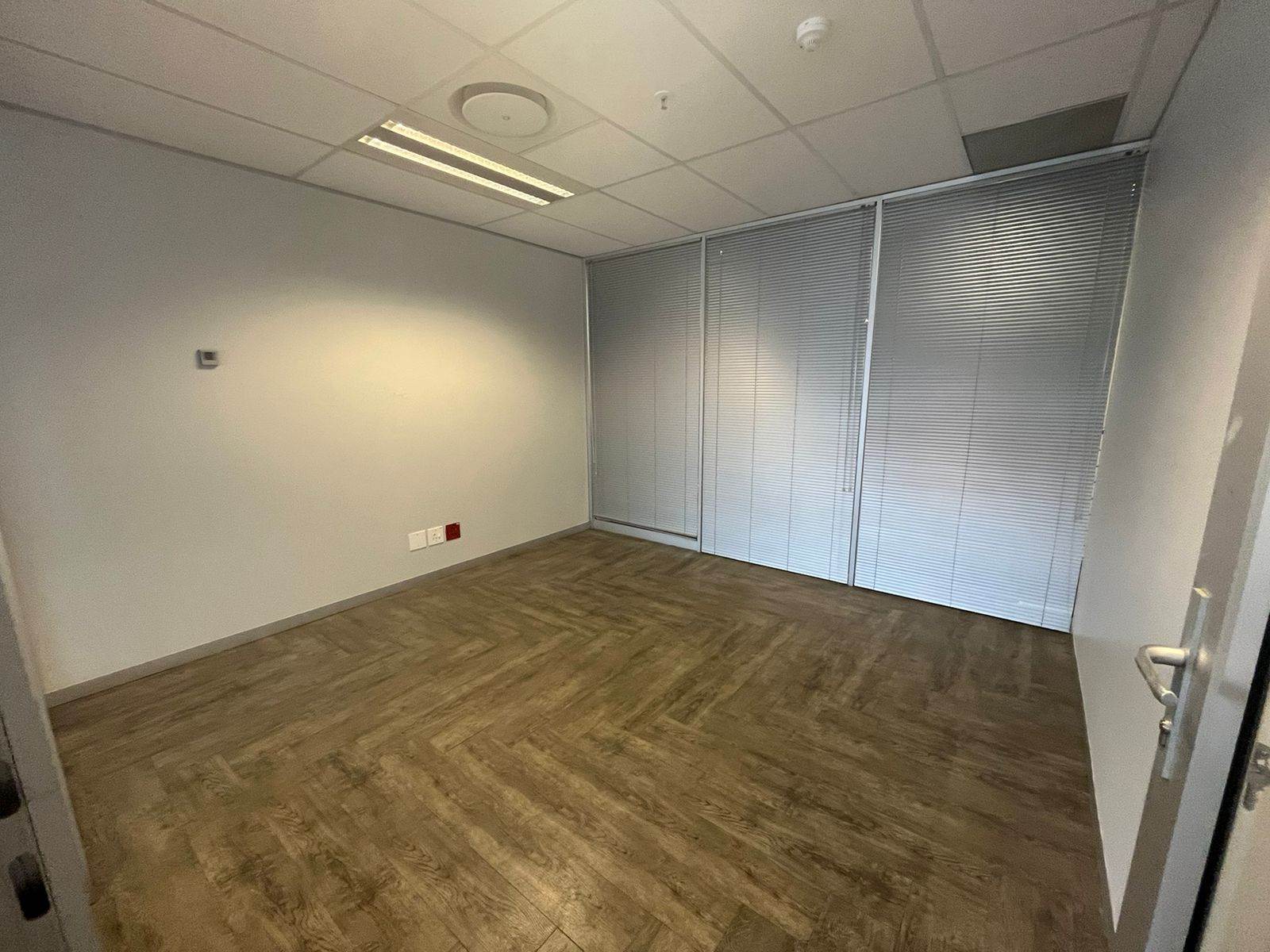 707  m² Commercial space in Sandown photo number 7