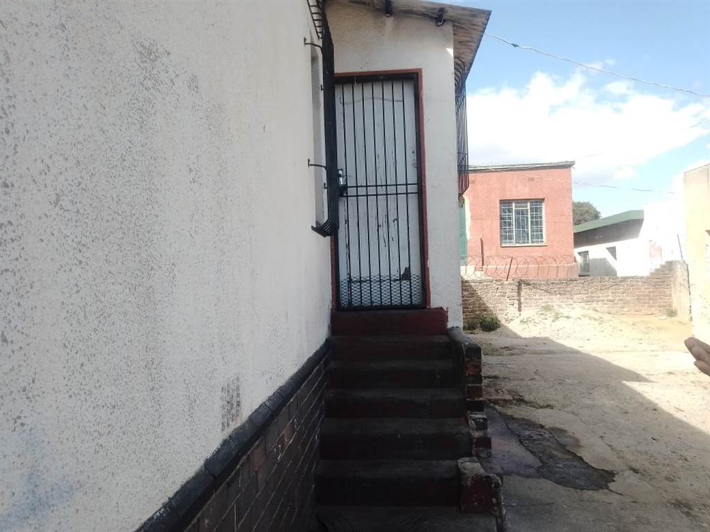 5 Bed House in West Turffontein photo number 13
