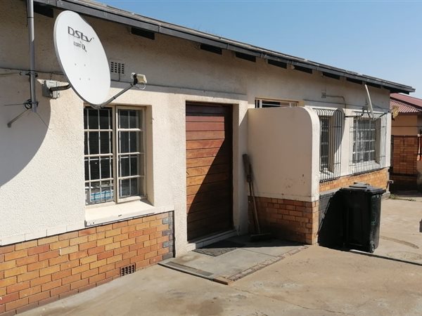 5 Bed House in West Turffontein