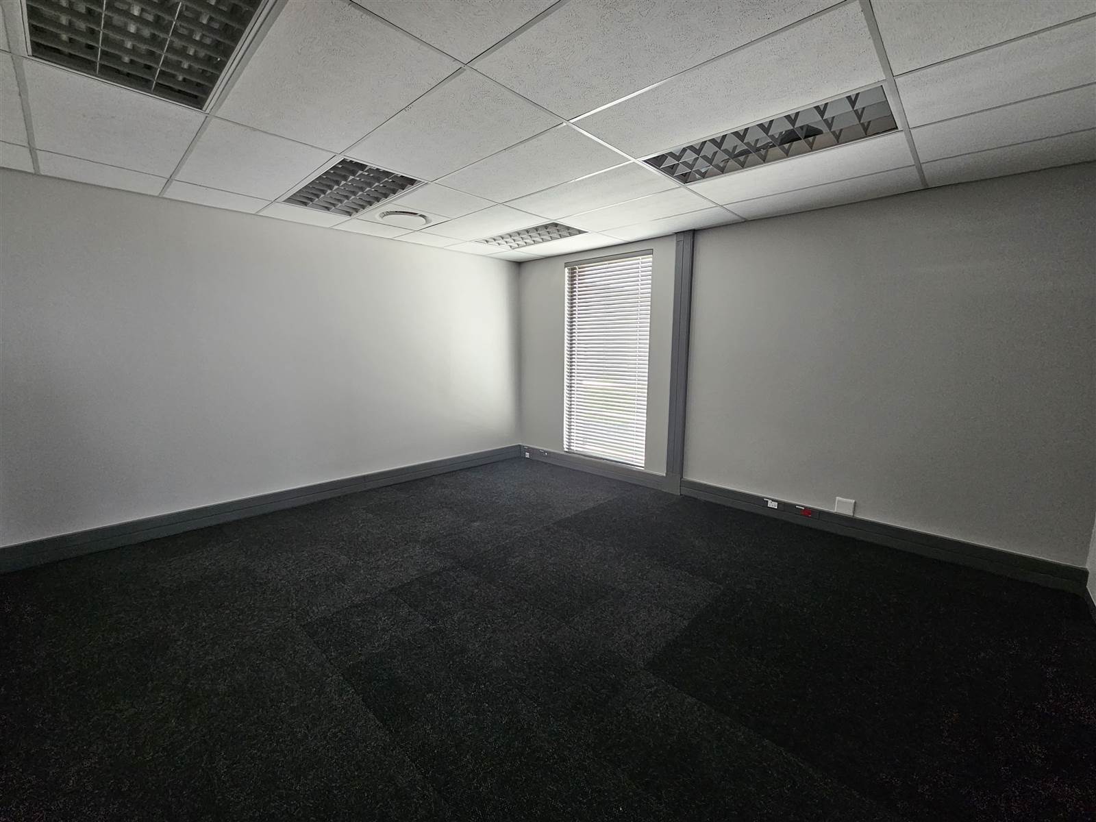 500  m² Commercial space in Highveld photo number 17