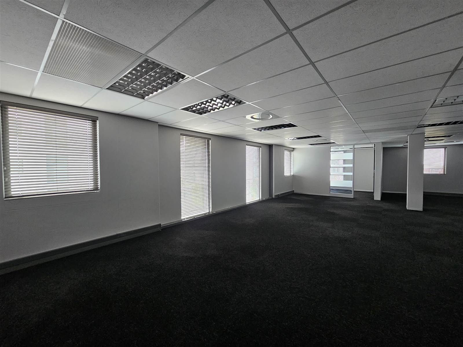 500  m² Commercial space in Highveld photo number 12