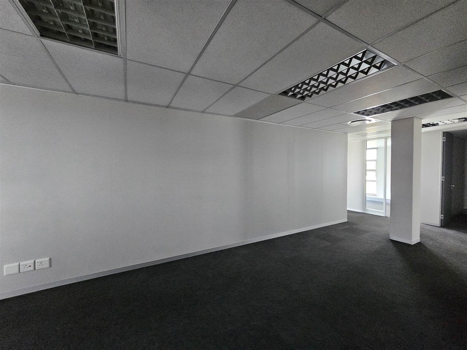 500  m² Commercial space in Highveld photo number 16