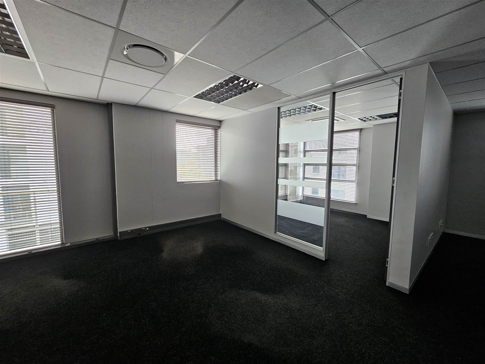 500  m² Commercial space in Highveld photo number 6