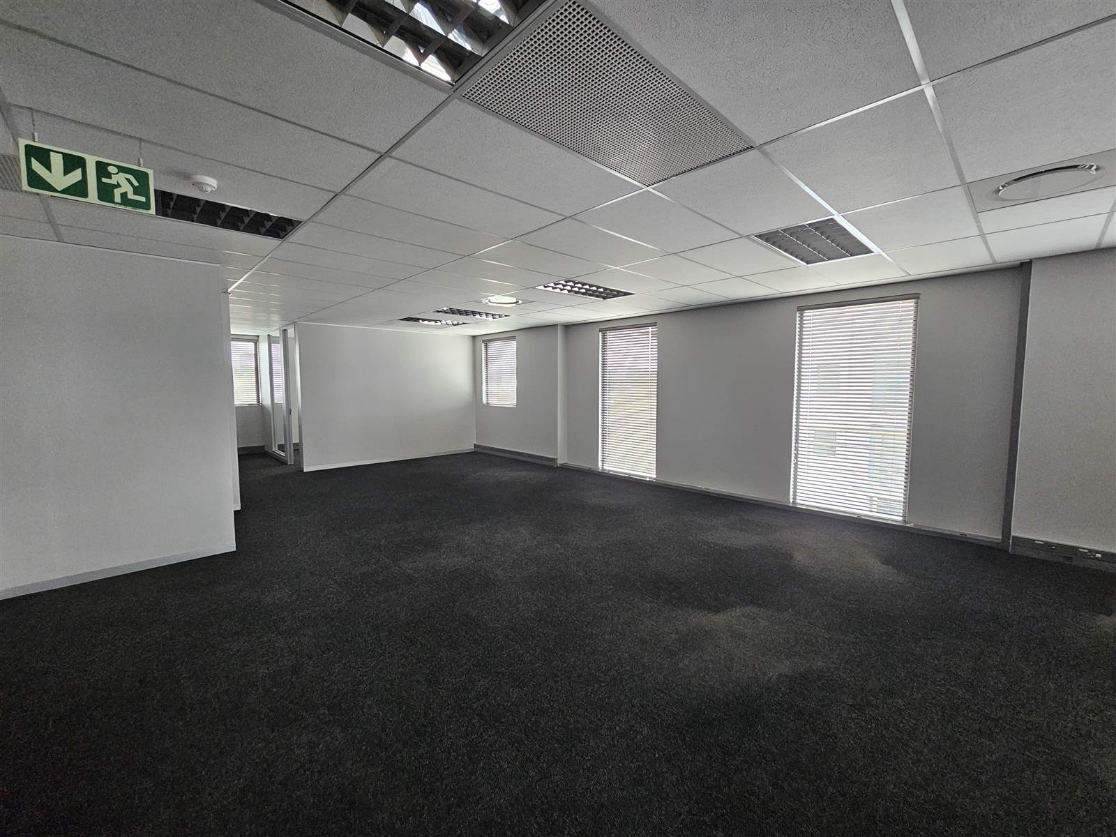 500  m² Commercial space in Highveld photo number 8