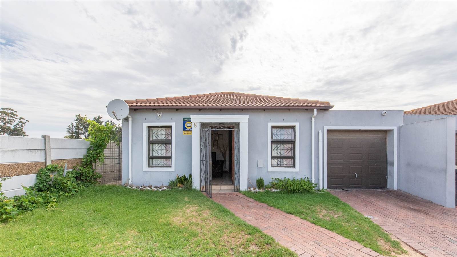 3 Bed House in Paarl photo number 8