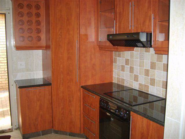 3 Bed Apartment in Scottburgh Central photo number 11