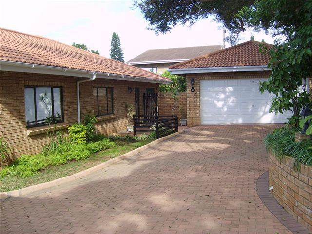3 Bed Apartment in Scottburgh Central photo number 1