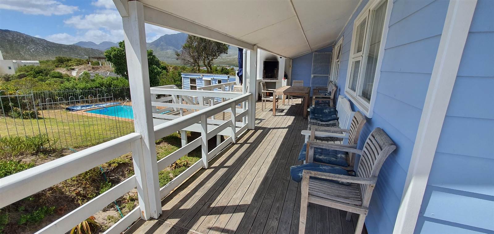 3 Bed House in Pringle Bay photo number 5