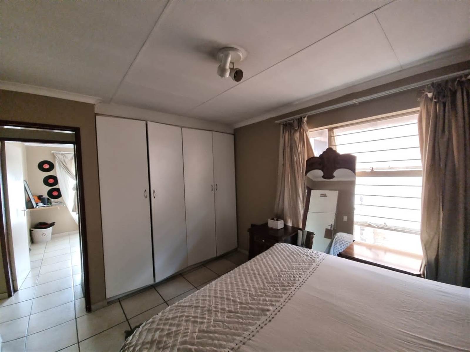 3 Bed Apartment in Kempton Park Central photo number 5